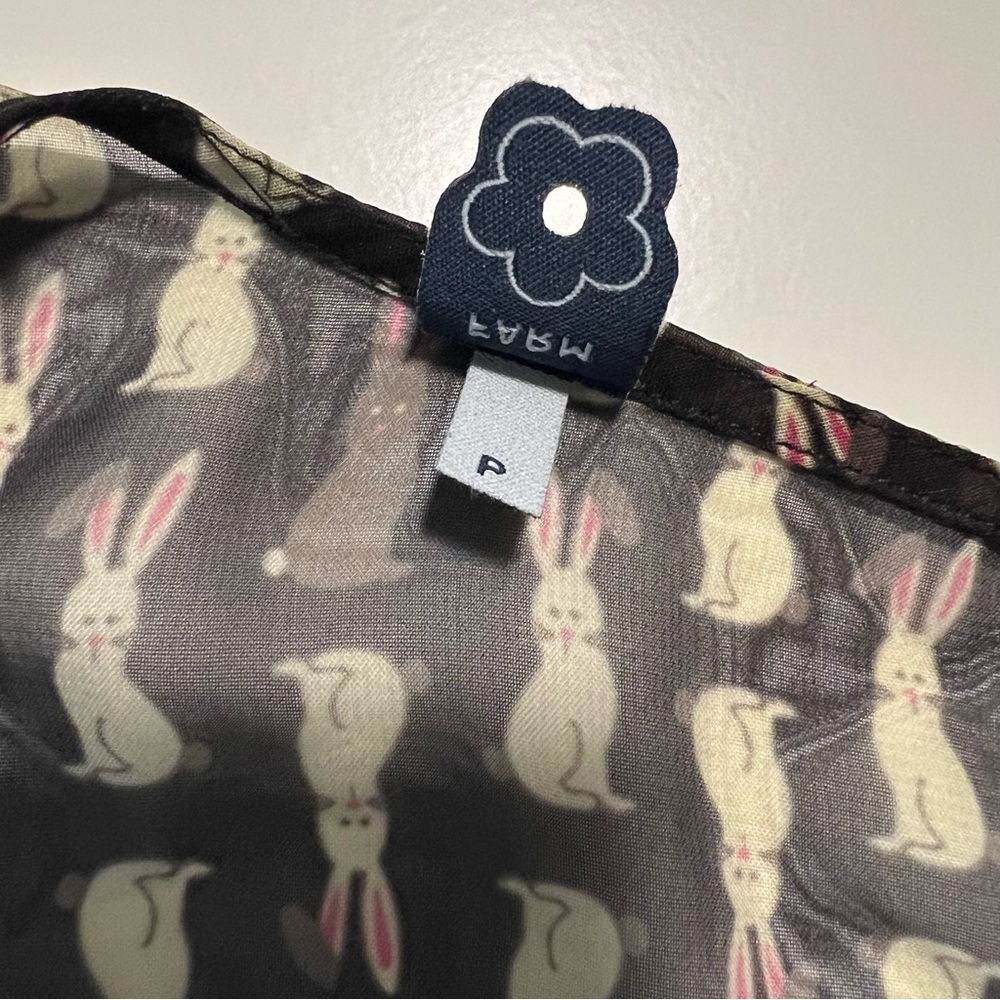 [FARM Rio] Stylish Black and Cream Bunny Women's Top - Picture 8 of 9